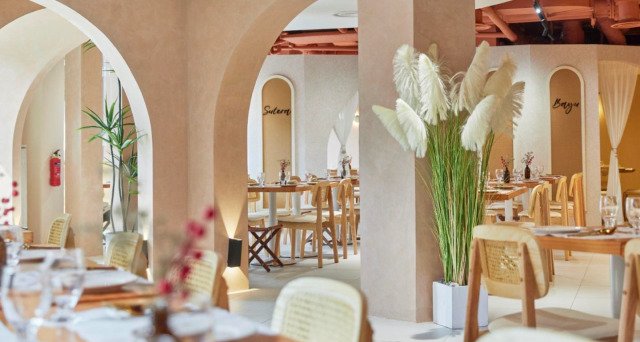 Elevate your brunch and lunch experience with 10% off your bill