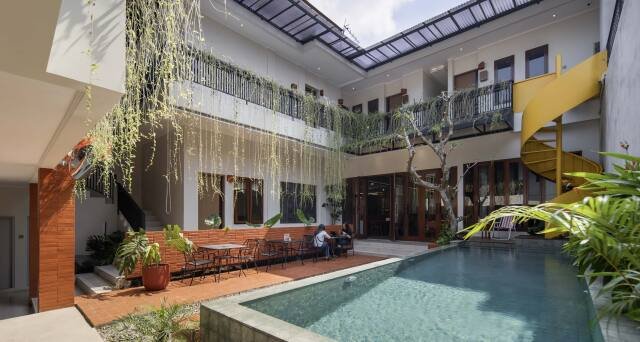 Everyday Hotel & Villa Deals on Cove App!