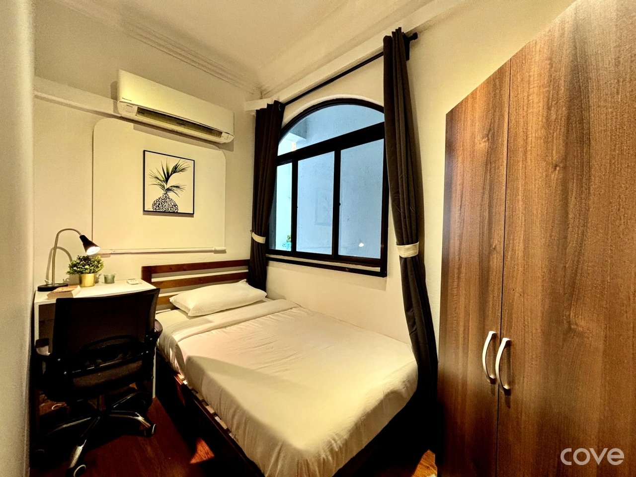 Pocket Room Cove 451 @ Newton Lodge – Cove