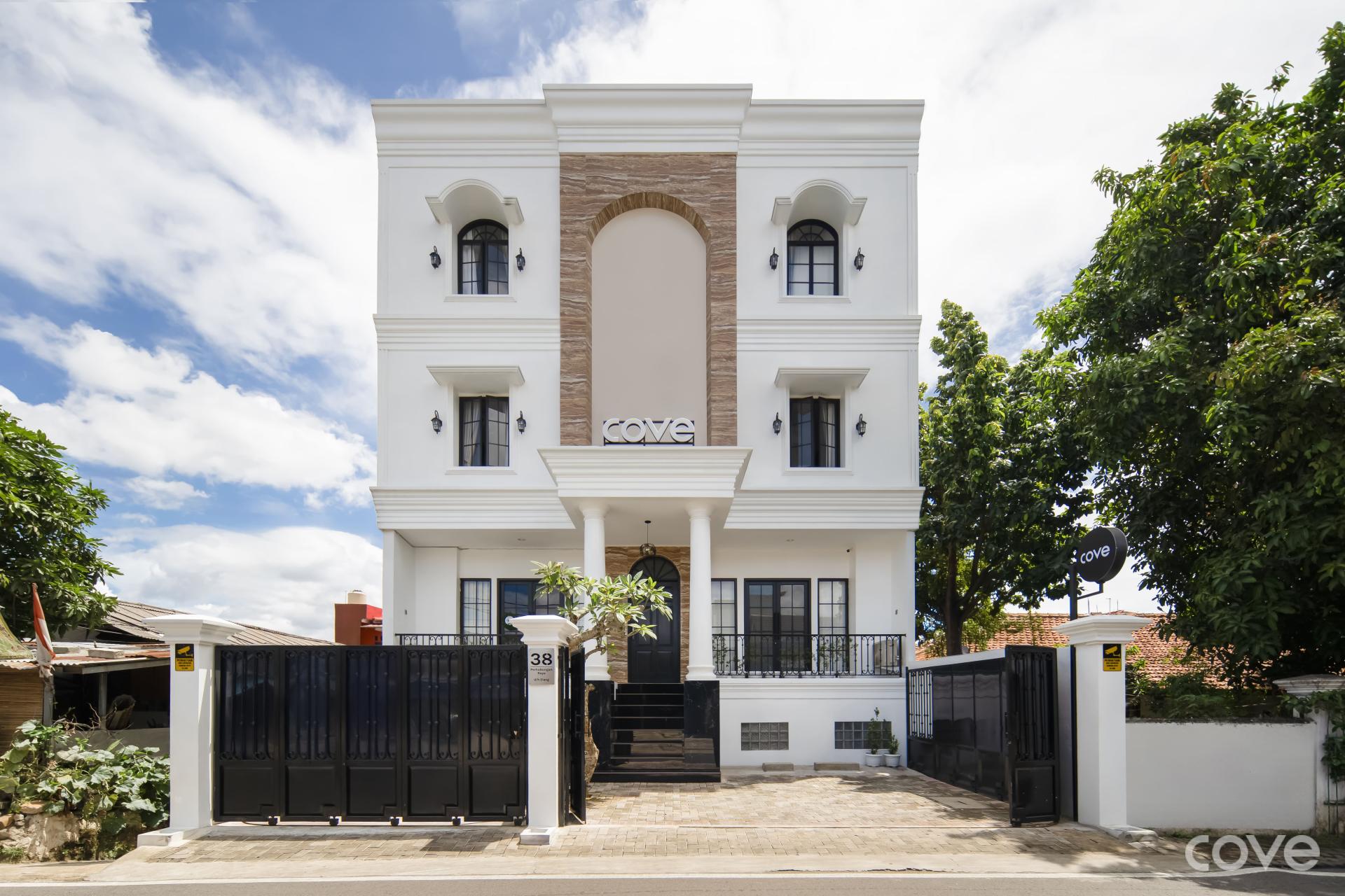 Gallery 8